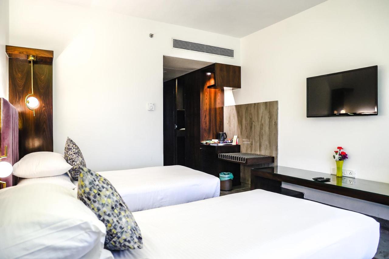 Krishna Palace Hotel Mumbai Eksteriør bilde